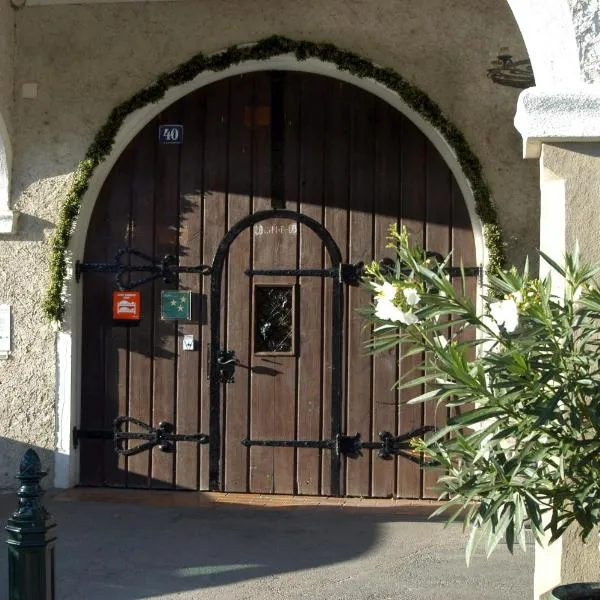 Weingut-Pension Stockingerhof，位于杜伦斯坦的酒店